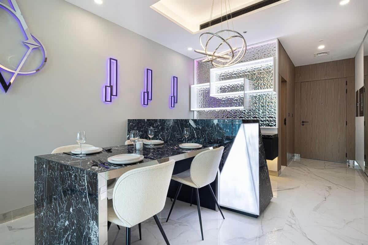 Apartment Canal Vista Luxury 2br In Business Bay *