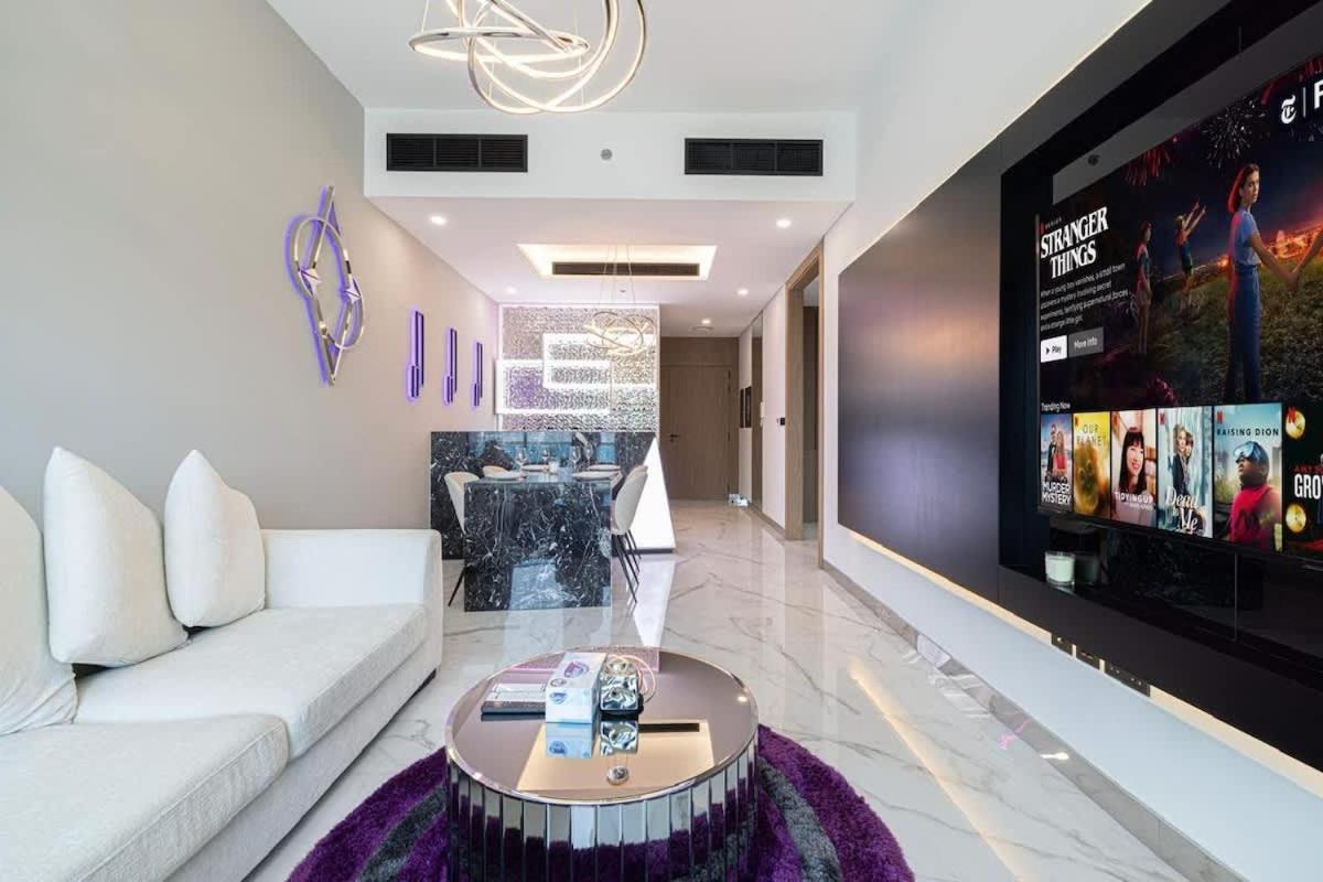 Canal Vista Luxury 2br In Business Bay * Dubai