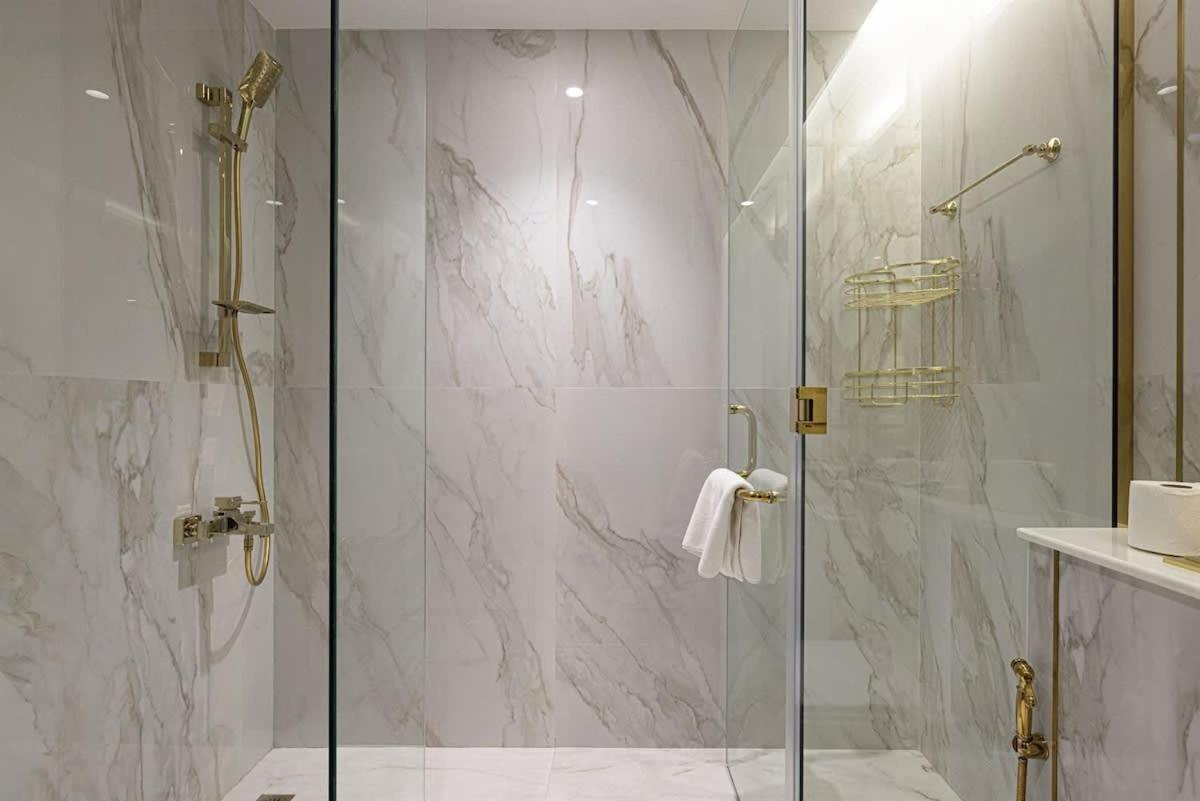Canal Vista Luxury 2br In Business Bay Appartement